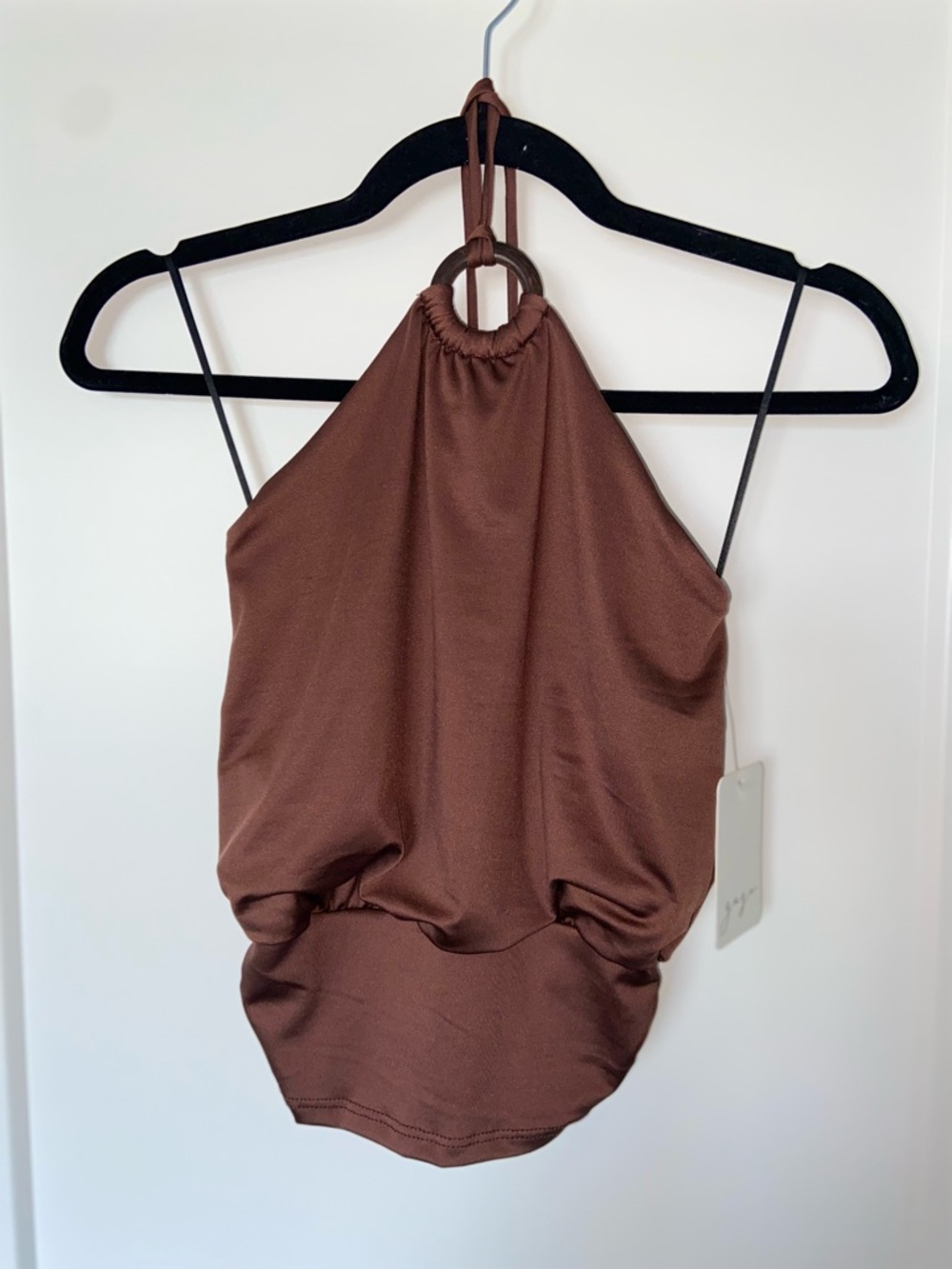 Gaze Halter Crop Top